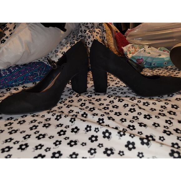 Torrid Shoes Lot Of 4 Pairs 8.5 New - Picture 5 of 15